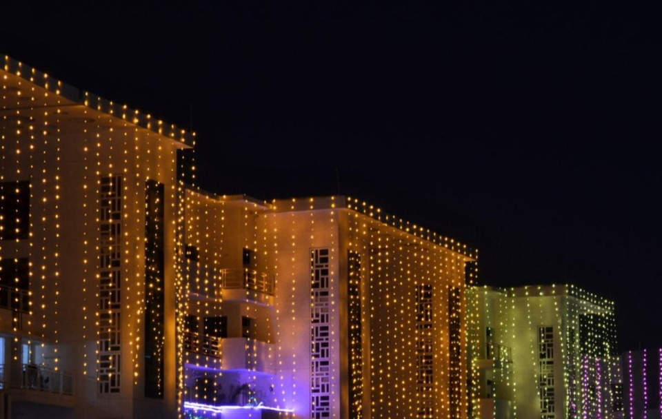 Lighting & Ambience Setup